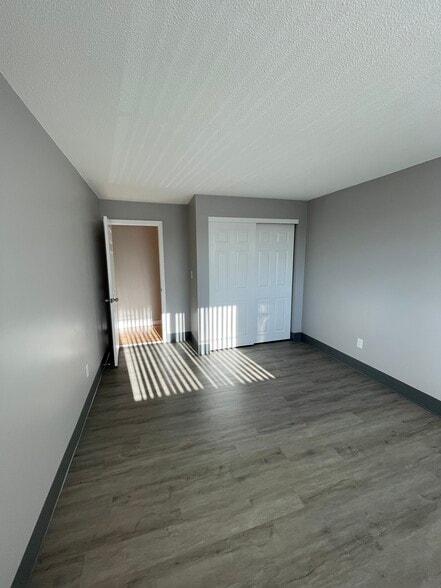 Building Photo - 124 Mammoth Rd