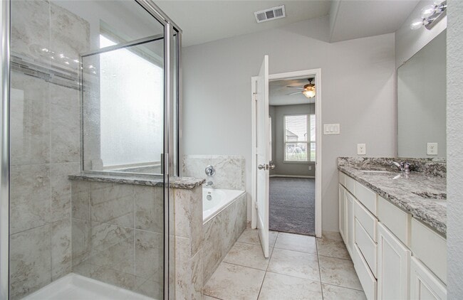 Building Photo - 24331 Kee Cresta Ct