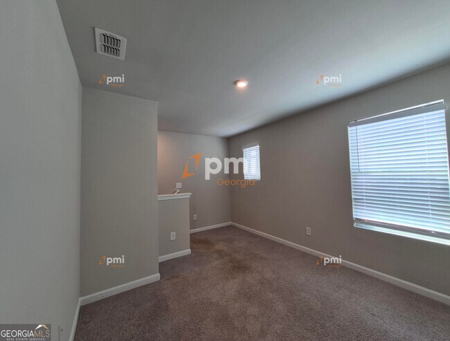 Building Photo - 255 Hawthorn Trail