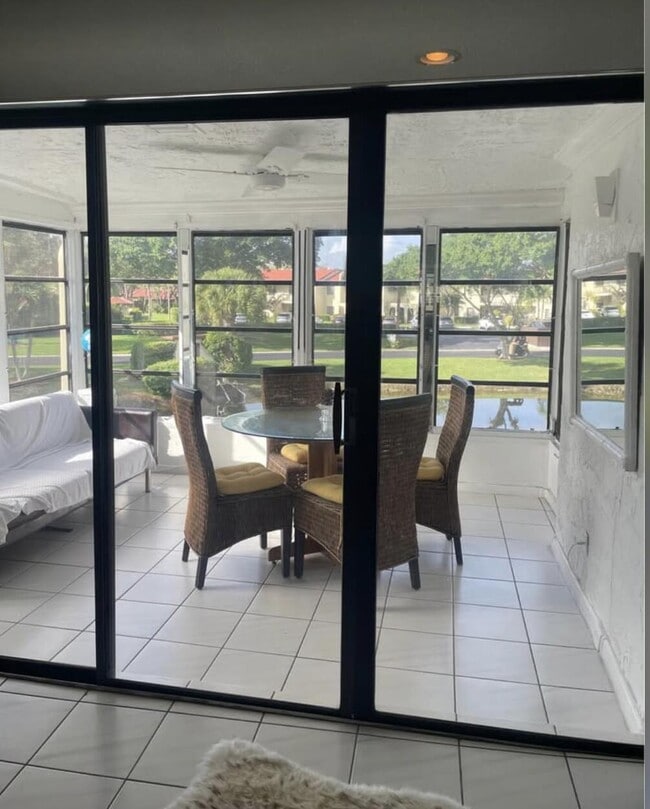 Building Photo - 21218 Lago Cir