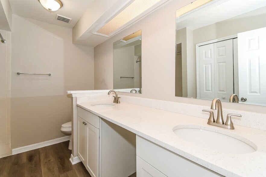Building Photo - 8389 Argyle Corners Ct