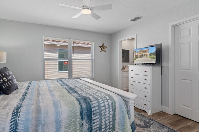 Building Photo - 10244 W Waterlander Lp