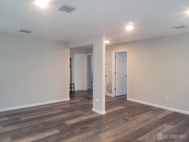 Building Photo - 249 Olsen St