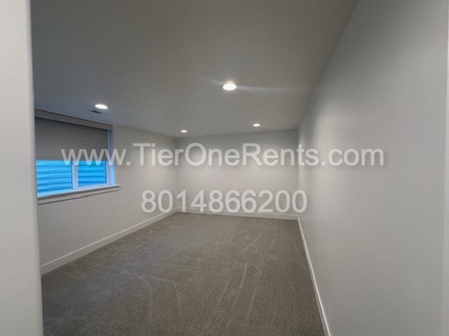 Building Photo - This property offers a NO DEPOSIT option a...