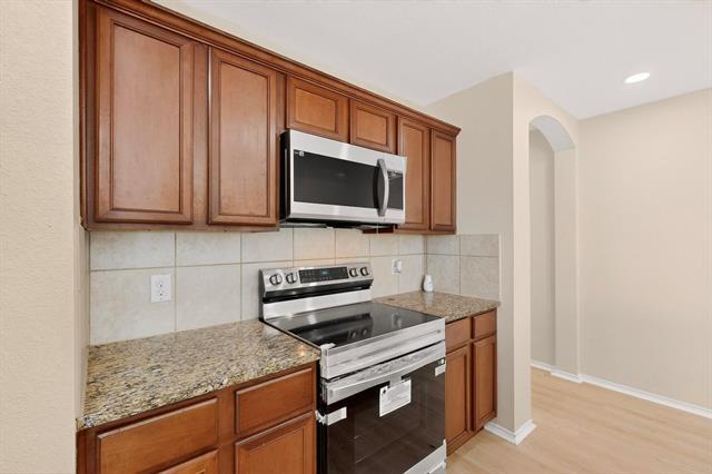 Building Photo - 1406 Cedar Hollow Dr