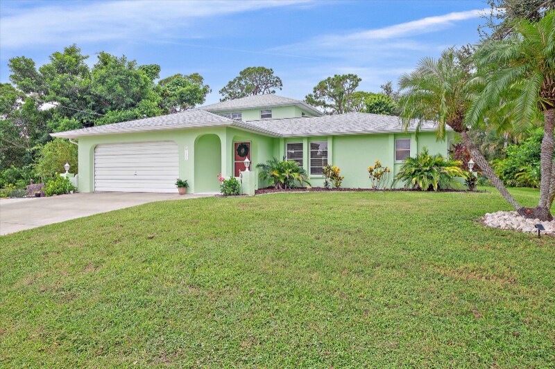 Building Photo - 3636 Roslyn Rd