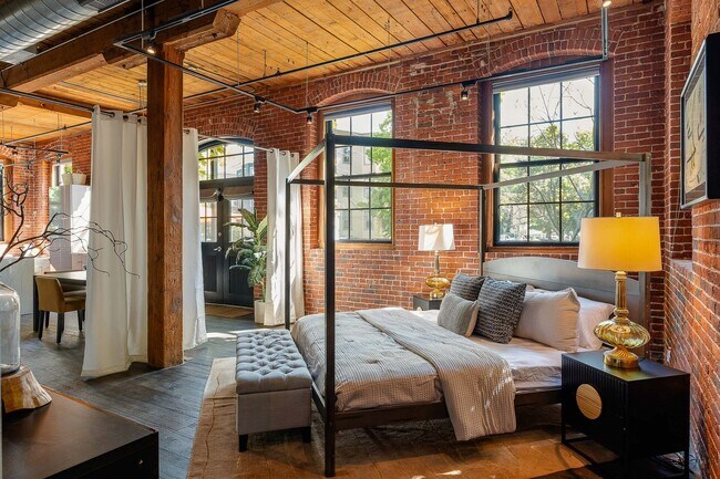 Building Photo - 1 Tannery Brook Row