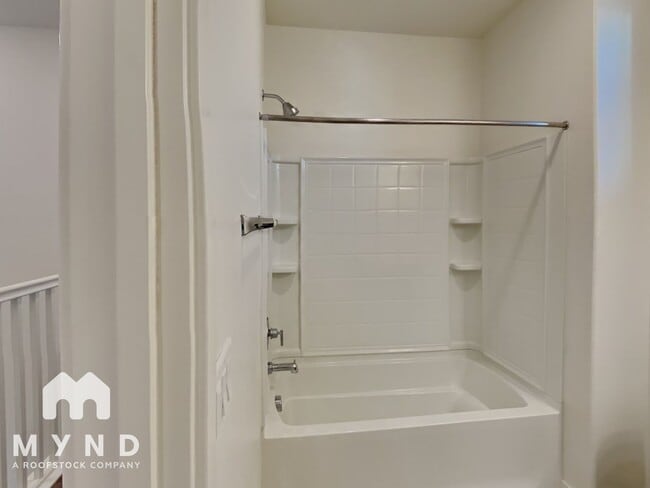 Building Photo - 2832 Mossy Creek St