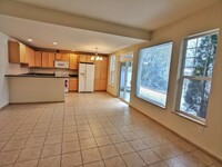 Building Photo - Townhouse, 2BD/1.5BA Condo, Radiant Heat F...