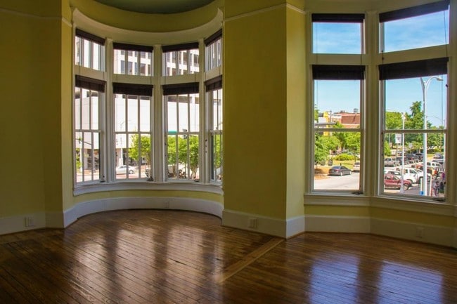 Building Photo - 610 Mulberry Street, #3