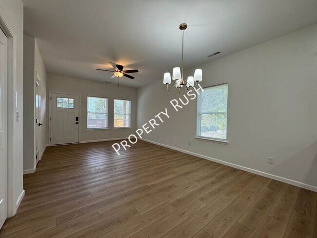 Building Photo - 1852 Wilberforce St