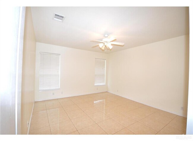 Building Photo - 4410 Santa Fabiola St