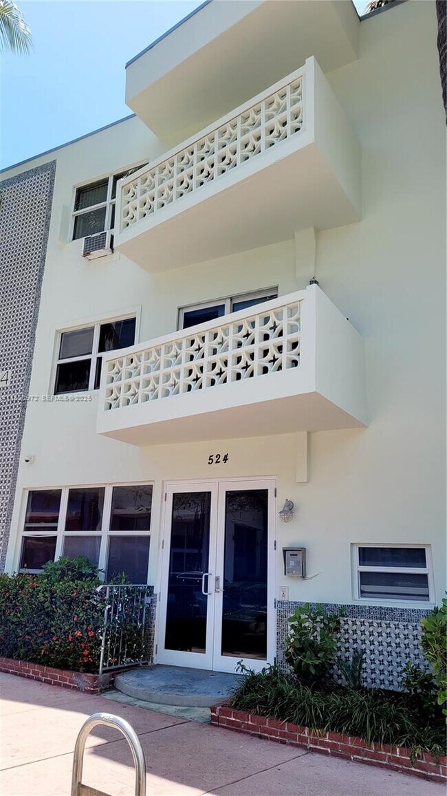 Building Photo - 524 Washington Ave