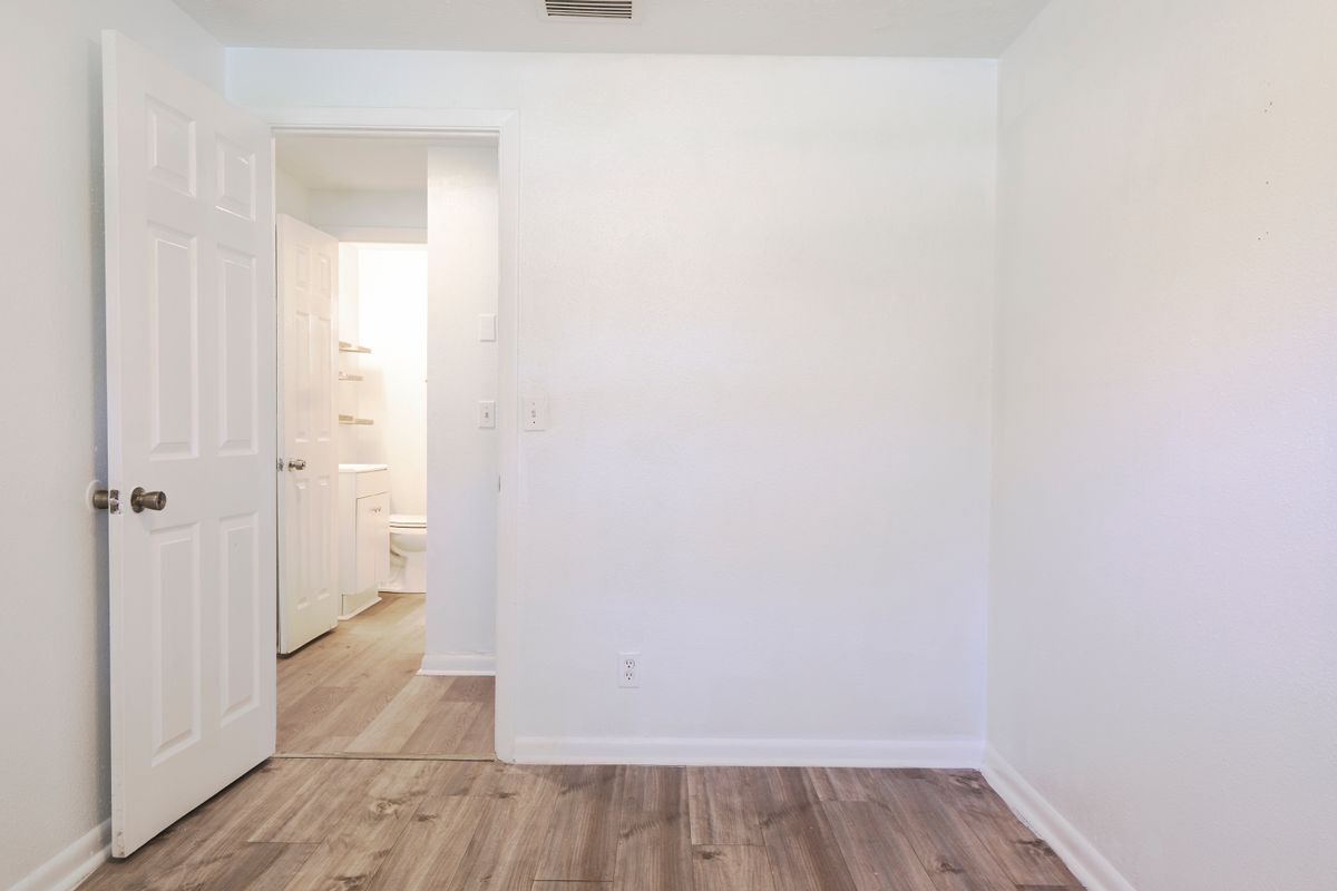 Building Photo - 395 Arora Blvd