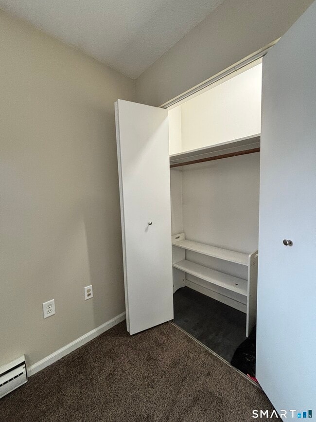 Building Photo - 100-112 N Turnpike Rd