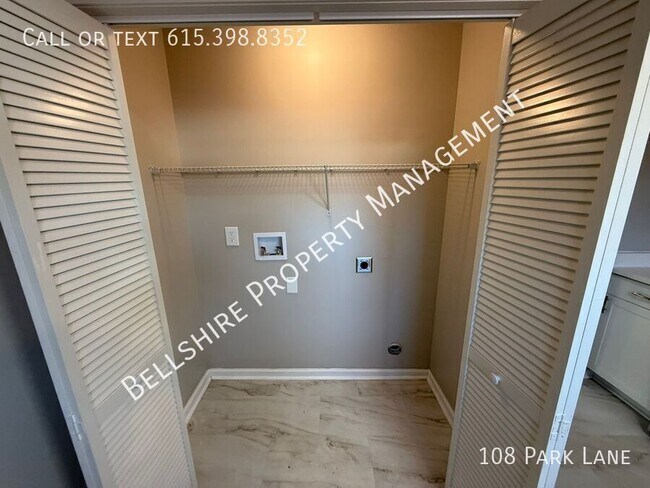 Building Photo - 108 Park Ln