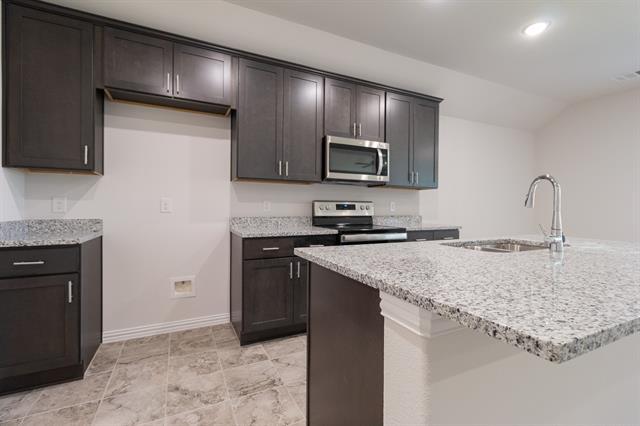 Building Photo - 1017 Verde Vly Ln