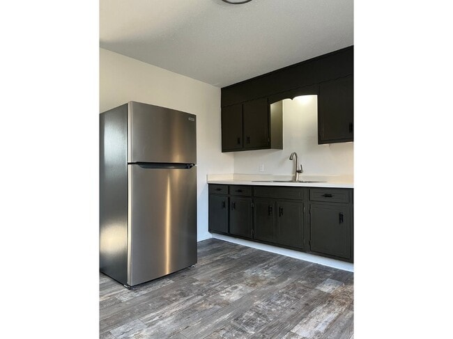 Building Photo - 141 Hendricks Blvd