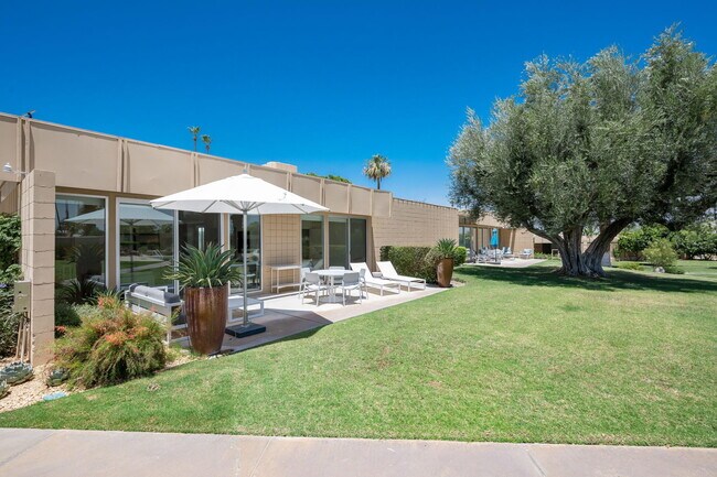 Building Photo - 72915 El Paseo