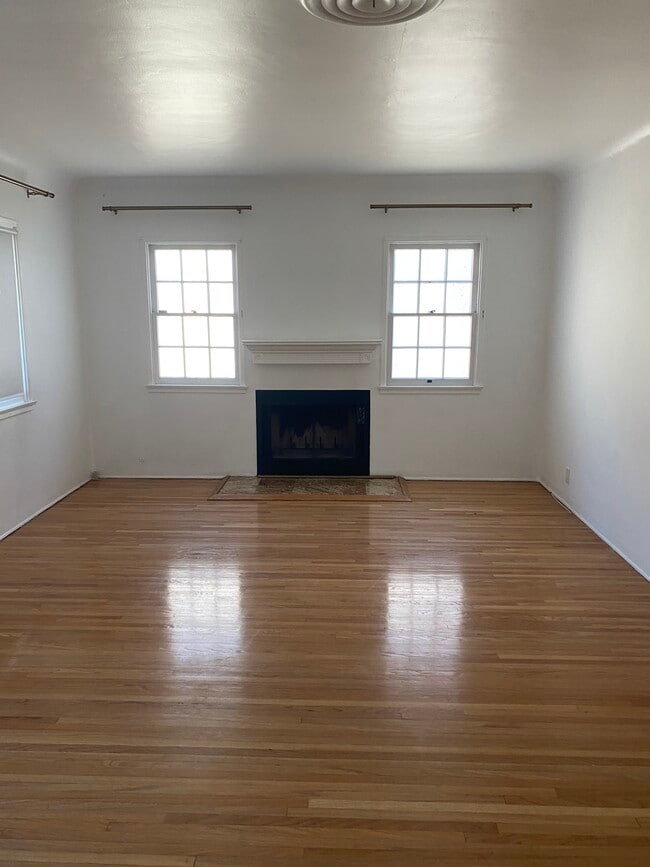 Building Photo - 5243 Wilkinson Ave