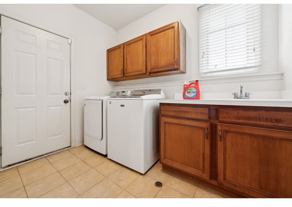 Building Photo - 2227 Spartina Rd