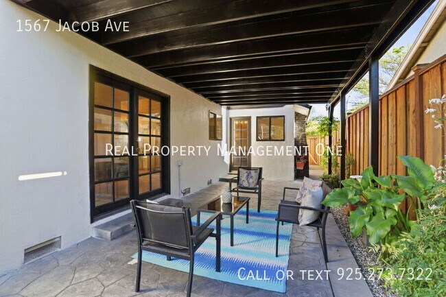 Building Photo - 1567 Jacob Ave