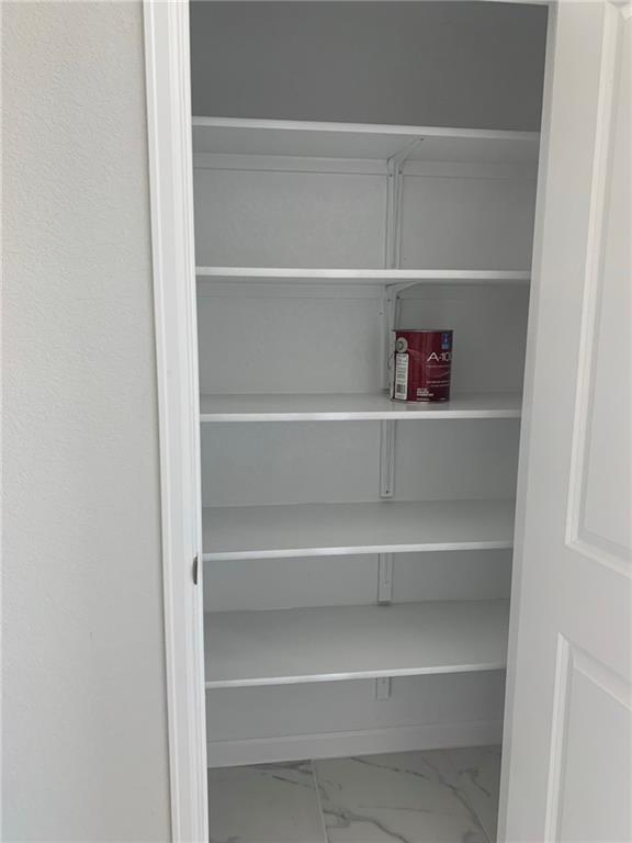Building Photo - 206 Mangold Dr