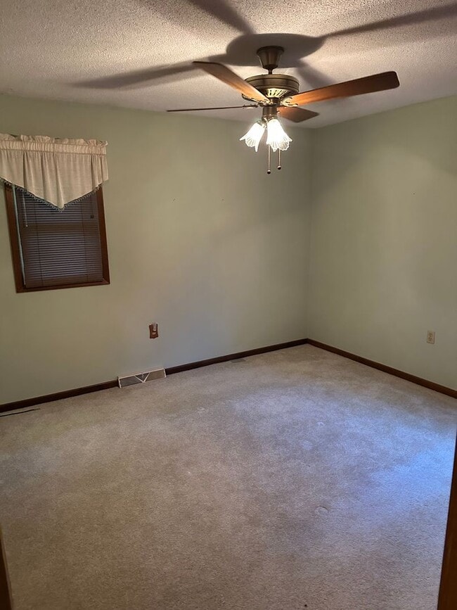 Building Photo - Home in Easley close proximity to schools!!