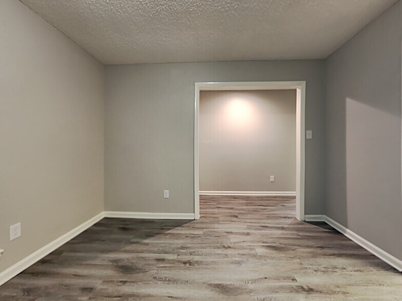 Building Photo - 25311 Mill Pond Ln