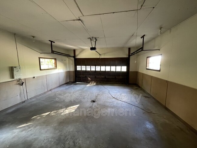 Building Photo - 7611 Aboite Center Rd
