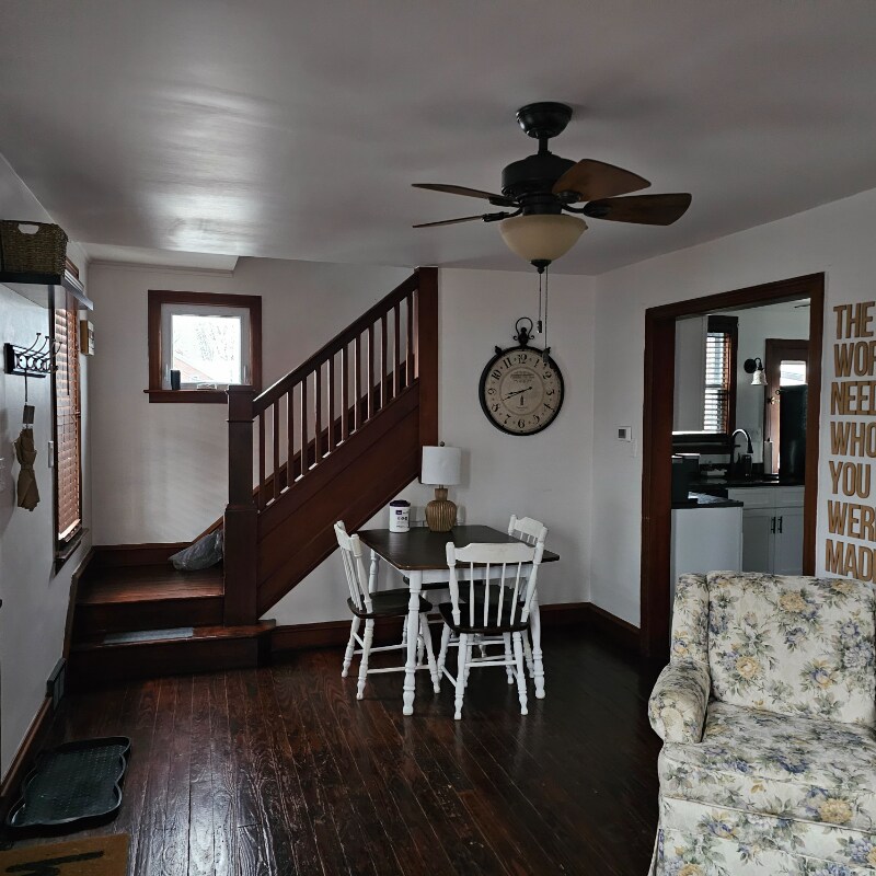 Building Photo - 8 Broad St