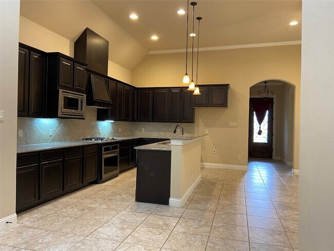 Building Photo - 686 Pendle Forest Dr