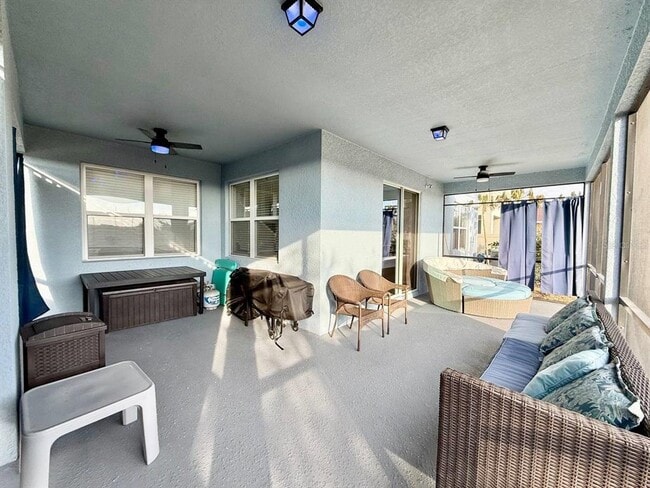 Building Photo - 12258 Blue Pacific Dr