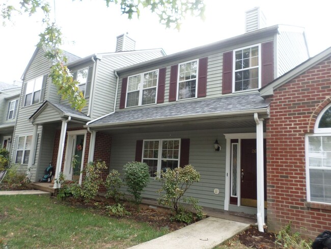 Building Photo - 3 Bedroom 3.5 Half Bath Townhouse