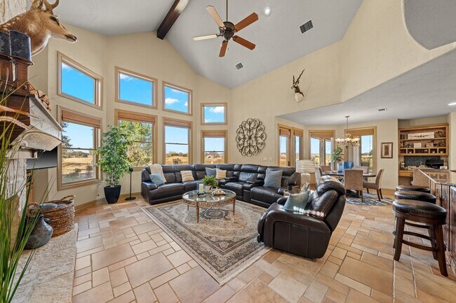 Building Photo - 3404 Comanche Trace Dr
