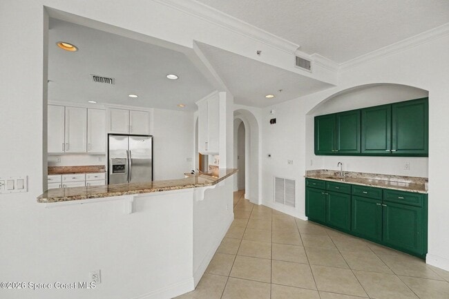 Building Photo - 1437 Pineapple Ave