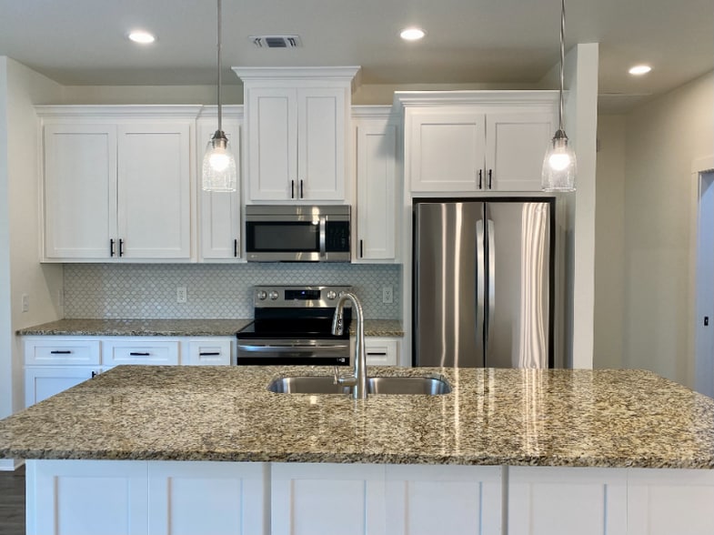 Building Photo - 346 Parks Cir