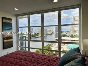 Building Photo - 2017 S Ocean Dr