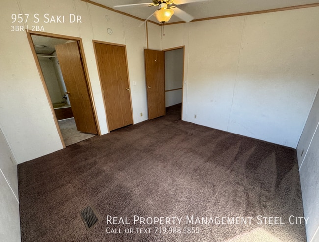 Building Photo - 957 S Saki Dr