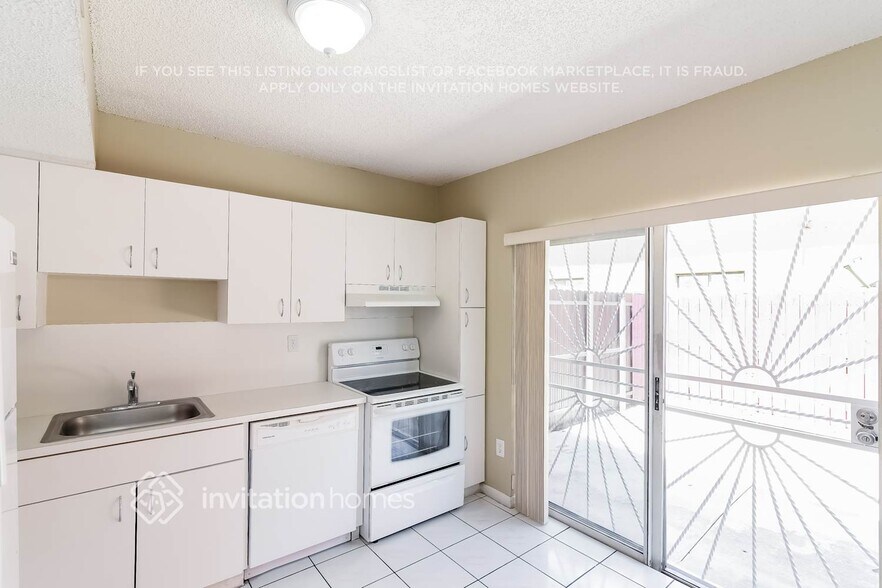 Building Photo - 7211 W 24th Ave