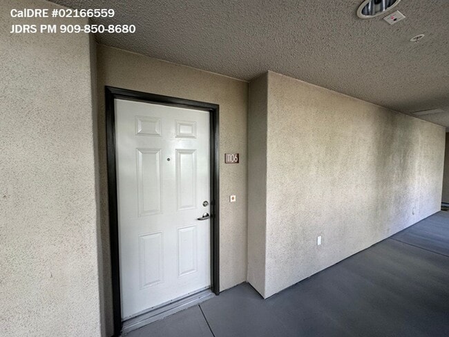 Building Photo - Irvine 1 Bedroom Condo