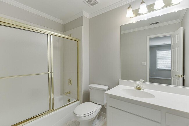 Building Photo - 9345 Riverclub Pkwy
