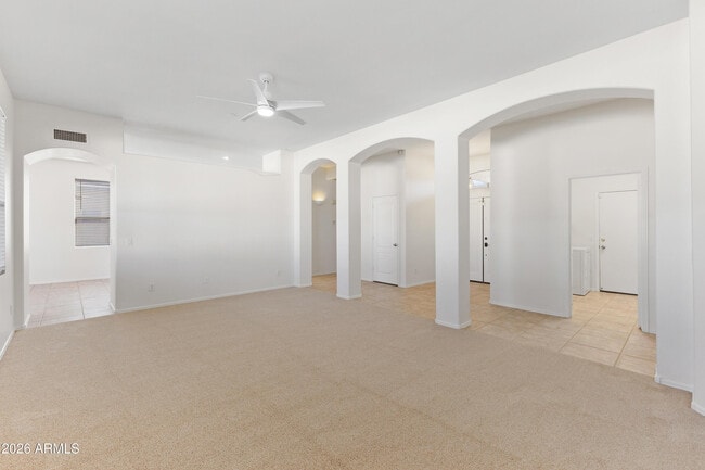 Building Photo - 6586 W Oraibi Dr