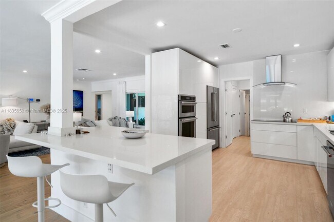 Building Photo - 440 W 62nd St