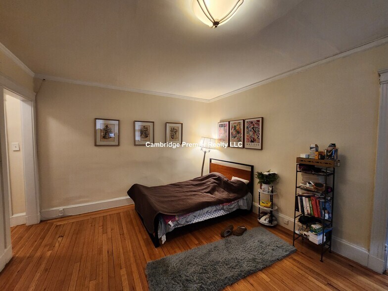 Building Photo - 67 Washington St