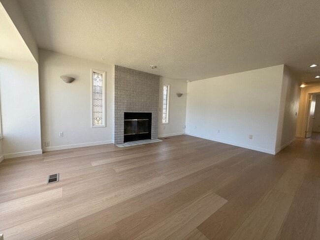 Building Photo - Full of Light—Your Next Home Awaits!