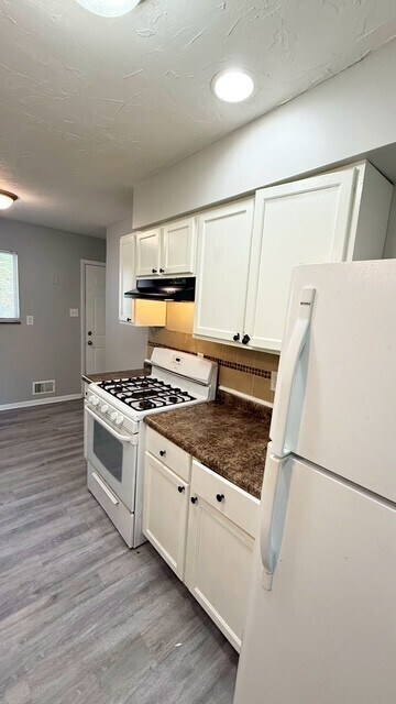 Building Photo - 5556 Culver St