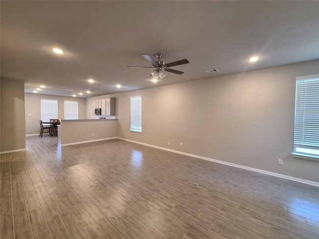 Building Photo - 7402 Arabian Moon Trail