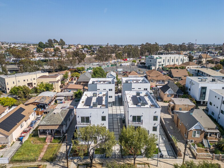 Building Photo - 648 N Boyle Ave