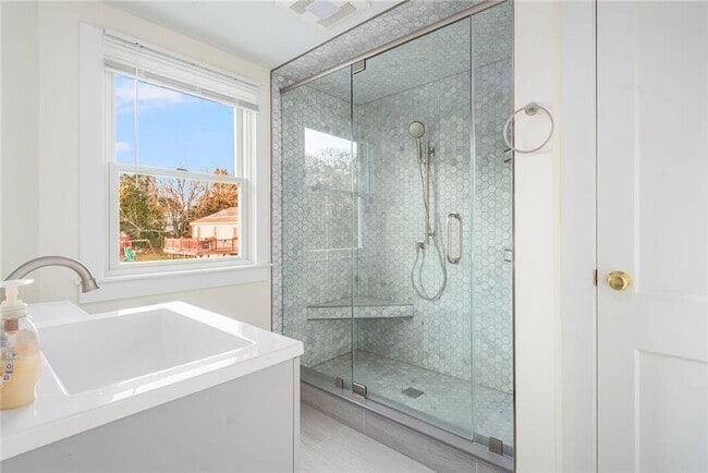 Building Photo - 97 Bliss Mine Rd